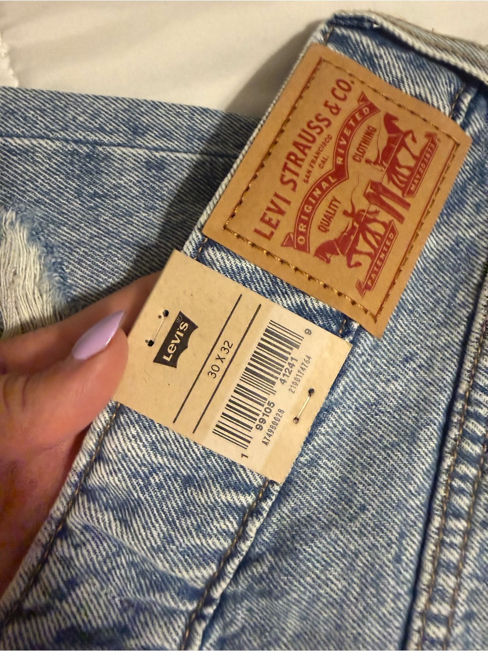 Levi’s Superlow Loose Distressed Jeans – Size 30 x 32 - Picture 3 of 3